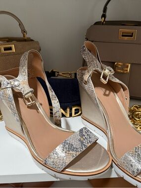 Source Unknown Snake-Print Wedge Sandals in Neutral Tones
